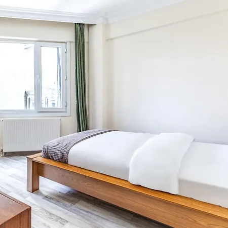 Apartment Flat W Balcony 5 Min To Bull Statue Kadikoy Istanbul