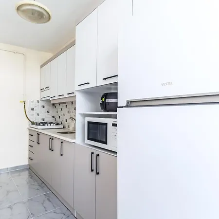 Flat W Balcony 5 Min To Bull Statue Kadikoy Apartamento Estambul