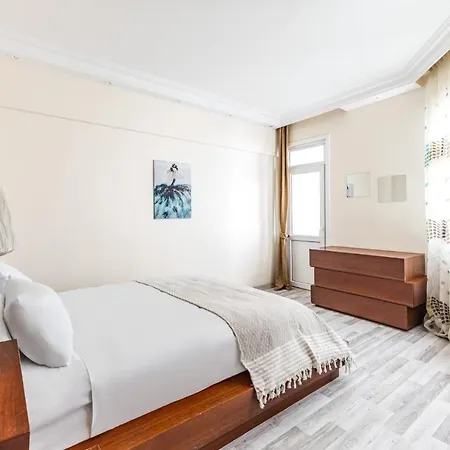 Apartamento Flat W Balcony 5 Min To Bull Statue Kadikoy *